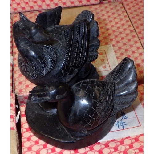 164 - A large qty of carved and polished stone animals (2)