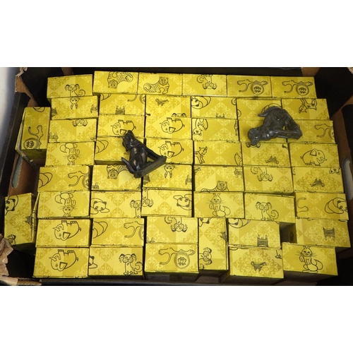 169 - A large qty of carved and polished stone animals (2)