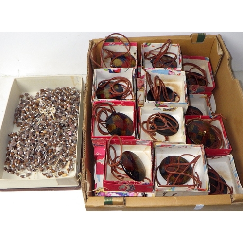 181 - A large qty of lacquered pendant necklaces etc