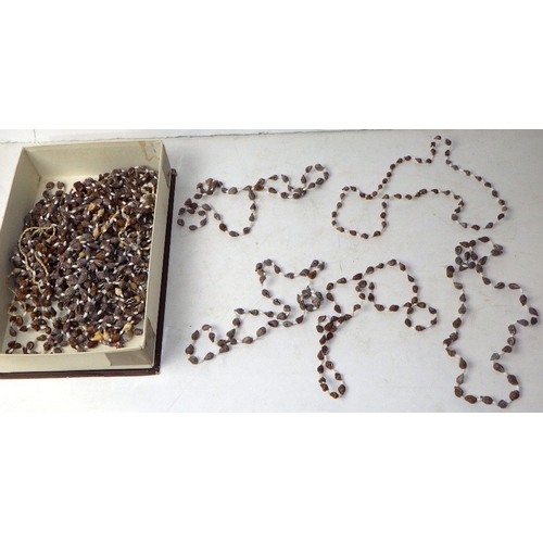 181 - A large qty of lacquered pendant necklaces etc