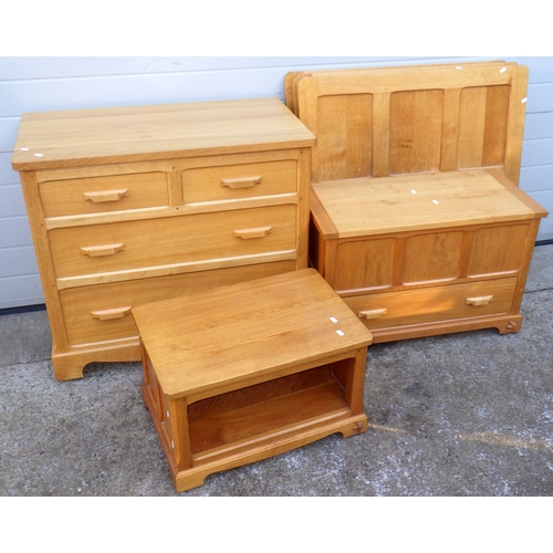 671 - A Coxwold Cabinet Makers, Unicorn Motif,  light oak chest of drawers, 89cm wide, blanket box, three ... 