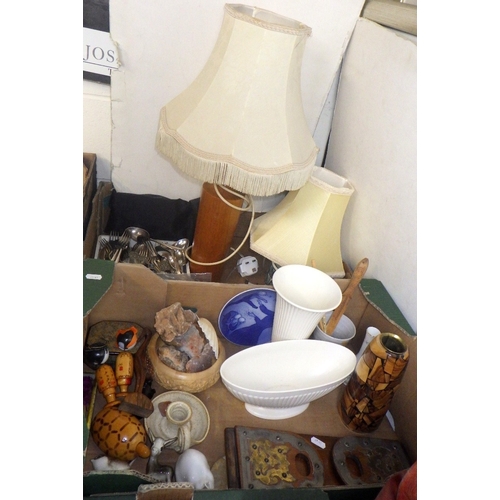 379 - A qty of misc cutlery, table lamps, ceramics etc (2)