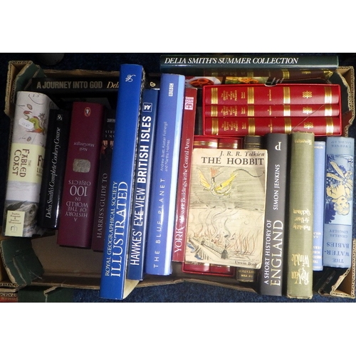 383 - A qty of misc books & puzzles (2)