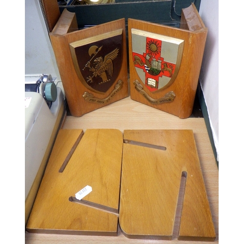 386 - A large qty of misc collectables, metalware, typewriter etc (3)