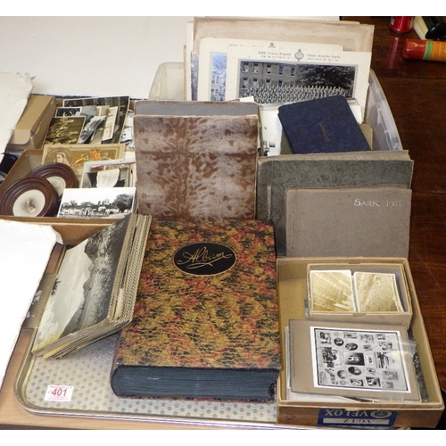 401 - A large qty of vintage photographs and postcards