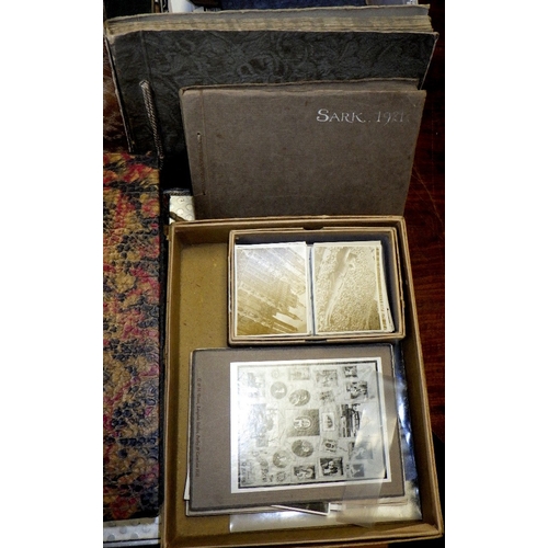 401 - A large qty of vintage photographs and postcards