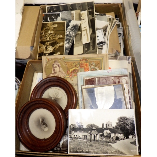 401 - A large qty of vintage photographs and postcards