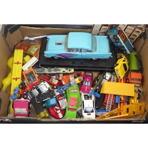 406 - A qty of die cast cars and Meccano (2)