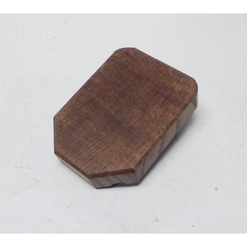 413 - A Mouseman English Oak Ashtray, of standard rectangular form, with carved mouse trademark