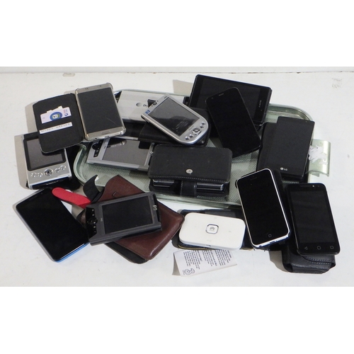440 - A collection of older smart phones incl iPhone, Sony, Motorola; HP iPAQ Pocket PCs etc.  All unteste... 