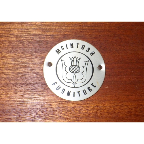 622 - A McIntosh teak dining suite comp dining table with one leaf, six chairs, cracks / repair,  and a si... 