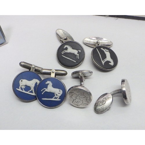 39 - A pair of Links of London London 2012 Olympics commemorative silver cufflinks, cased; two pairs of W... 