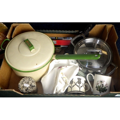 223 - An oil lamp together with various kitchenalia (2)