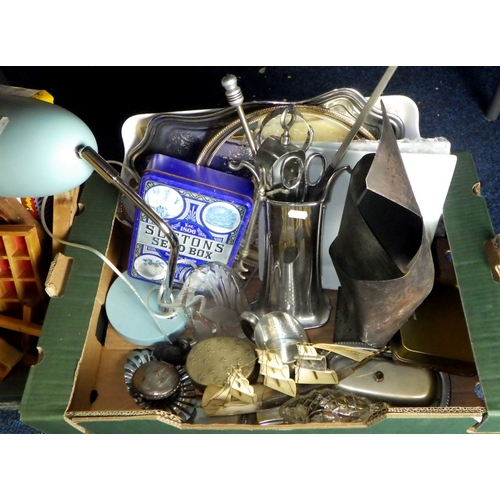 280 - A quantity of miscellaneous items to include a companion set and lamp (2)