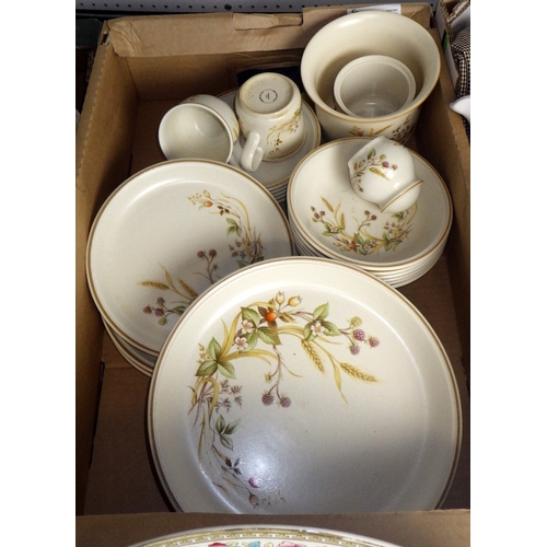 296 - A qty of misc ceramic dinnerware etc to inc Indian Tree (4)