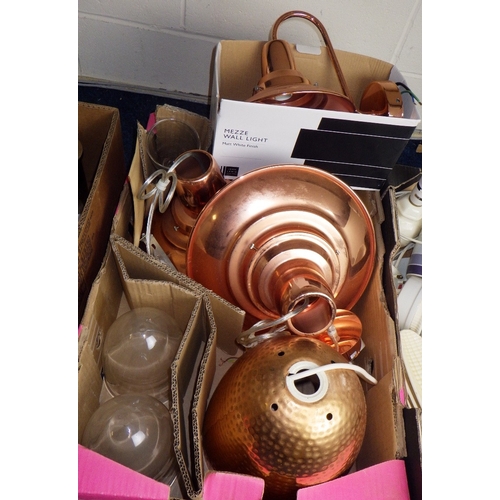 316 - A qty of misc ceramics and copper lamps etc (3)