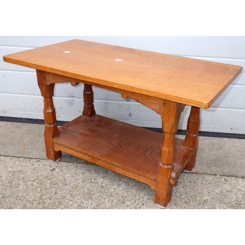 A Colin "Beaverman" Almack oak coffee table, 76cm x 41cm