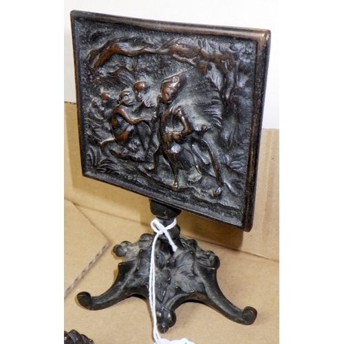 376 - A group of misc collectables to inc cloisonné, carved frog, cast miniature tripod table etc