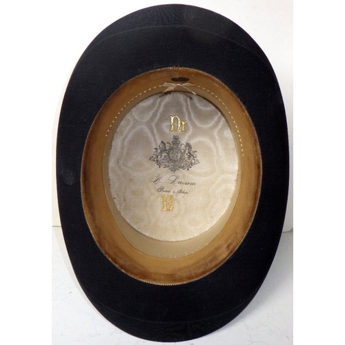 424 - A 19thC Liessem Bonn a Rhein top hat and case