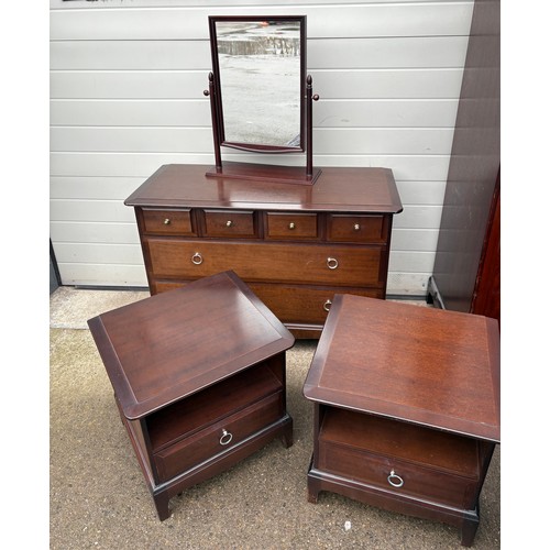 736 - A group of Stag Minstrel bedroom furniture to inc Wardrobe, dressing chest and two pairs of bedside ... 