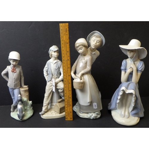 2 - Four NAO figures, 23-29cm tall (4)