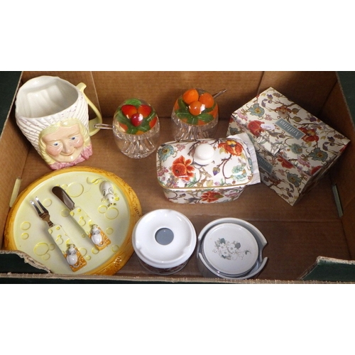 31 - A large qty of misc ceramics and collectables to inc Worcester table ware, casserole pots etc (4)