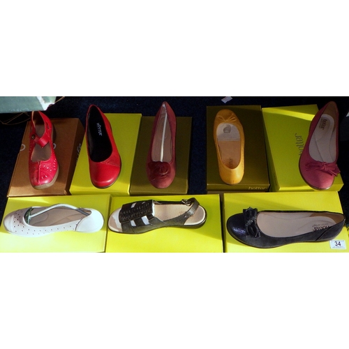 34 - A group of eight size 8 ladies' Hotter shoes, mainly unworn condition