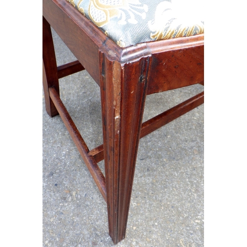 642 - A mahogany twin pillar dining table with one leaf, 226cm long x 107cm, together with a set of seven ... 
