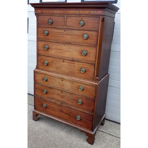 687 - A 19th cen mahogany chest on chest, some pressed brass handles worn through, 105cm wide, 190cm tall ... 