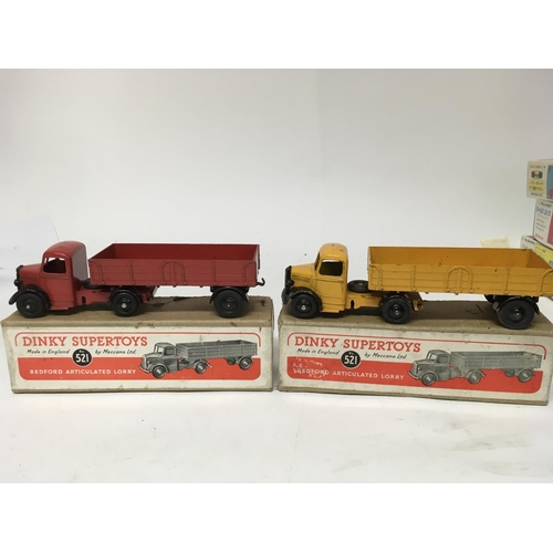1927 - Dinky Supertoys , #521 Bedford articulated lorry x2, boxed