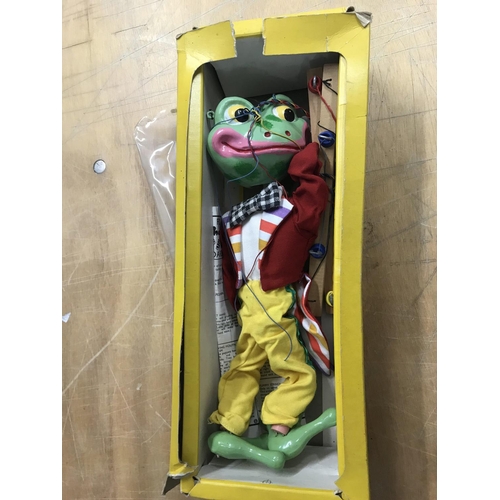 2314 - Pelham puppets, boxed , Frog