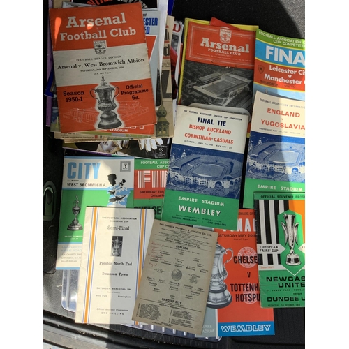 210 - Big Match Football Programme Box: Varied box with many Finals, Man Utd European and Treble Season, 6... 