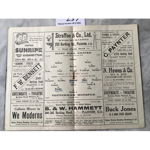 237 - 1926/27 West Ham v Tottenham FA Cup Football Programme: Very good condition dated 8 1 1927 with team... 