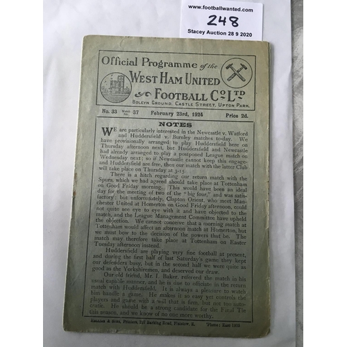 248 - 1923/24 West Ham v Tottenham Friendly Football Programme: Very good condition dated 23 2 1924 with n... 