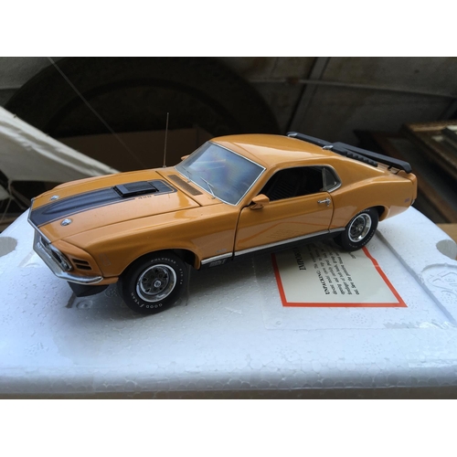 252 - Franklin mint, boxed, diecast, 1:24 scale, 1970 Ford Mustang Mach 1
