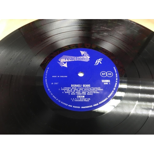 266 - Two Cream LPs comprising 'Disraeli Gears' and 'Live Cream '. Condition VG+.