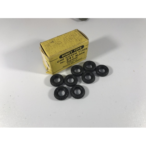 1923 - A Charbens Miniature series Vauxhall Hansom Cab #12 (heavy damage), a Charbens Miniature series Pack... 