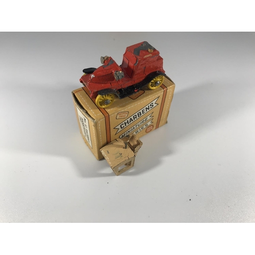 1923 - A Charbens Miniature series Vauxhall Hansom Cab #12 (heavy damage), a Charbens Miniature series Pack... 