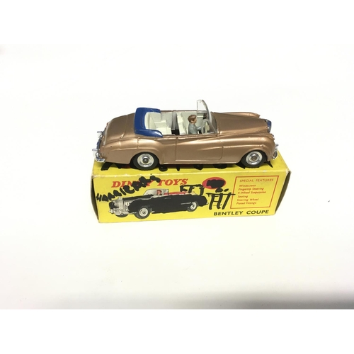 1937 - A Dinky Autobus Atlas #295,a Refuse Wagon # 252, A Surtees Ts.5 #1433, a Mercedes Benz Racing car #2... 