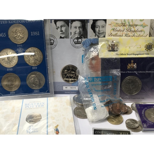 800 - A collection of Royal Mint and other commemorative and limited Edtion coins and loose coins includin... 