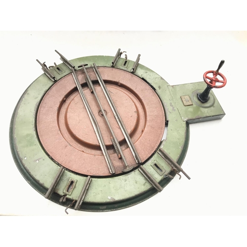 103 - An 'O' tin plate Gauge turn table and Bridge.