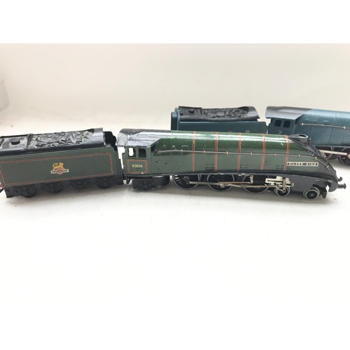 168 - A Hornby Dublo 'Silver King' with Tender and a 'Sir Nigel Gresley'