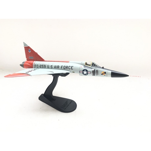 18 - A Hobbymaster F-102 Delta Dagger boxed.#HA3101