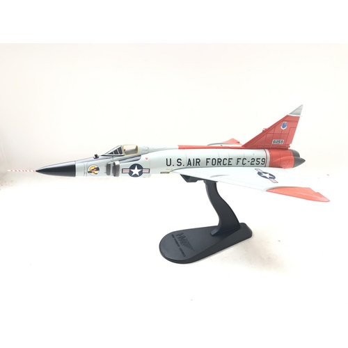 18 - A Hobbymaster F-102 Delta Dagger boxed.#HA3101