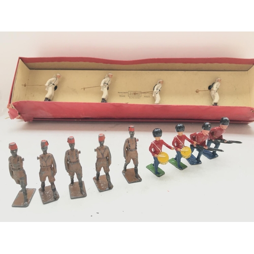 256 - A Collection of Soldiers including Boxed Britain's.