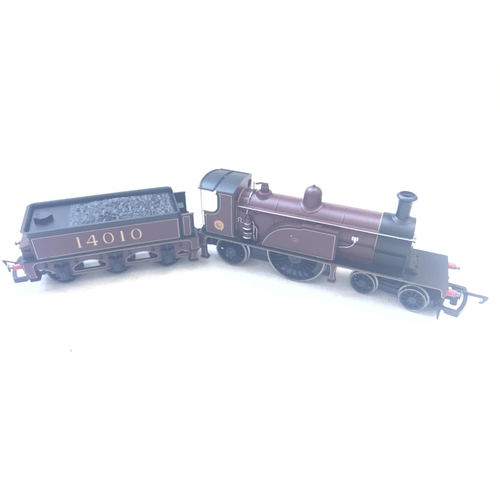 290 - A Boxed Hornby 4-2-2 LMS Maroon 14010 #R764.