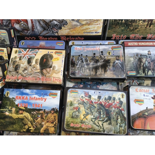 444 - Collection of 29 Boxes of Strelets Plastic Crimean & Other Figures including 2 Battlesets. Into the ... 