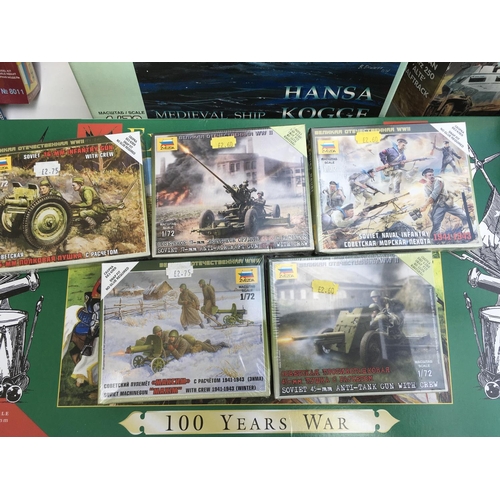 454 - Collection of 21 Model Kits including Zvezda Hansa Kogge Medieval ships / Tanks/Pegasus Tanks / Plas... 