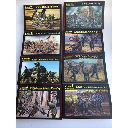 455 - Collection of 34 Boxes of Plastic Figures from Revell/Mars/Orion/Waterloo/Italeri/Zvezda/Caesar/Emha... 