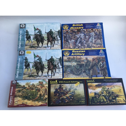 455 - Collection of 34 Boxes of Plastic Figures from Revell/Mars/Orion/Waterloo/Italeri/Zvezda/Caesar/Emha... 